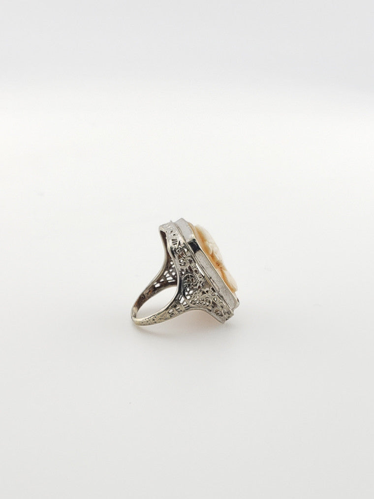 1910 Cameo Ring
