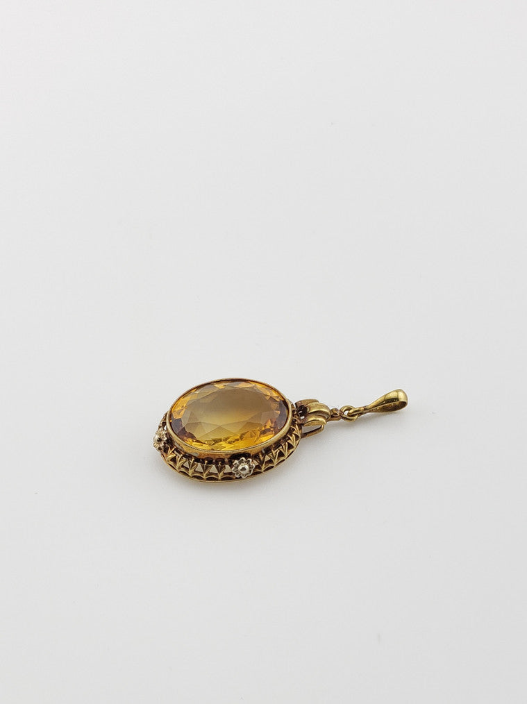 Oval Citrine Pendant