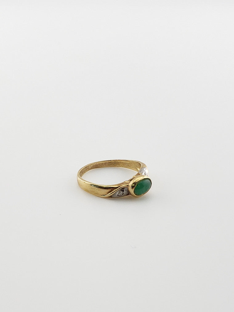 Emerald Cabochon Wave Ring