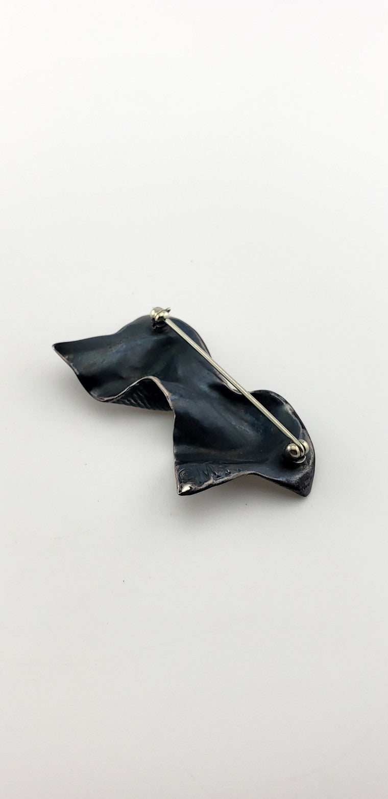 SS Striped Bow Pin