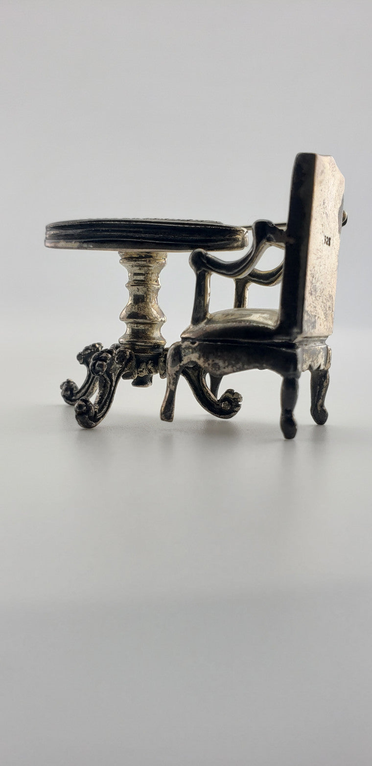 Sterling Table & Chair