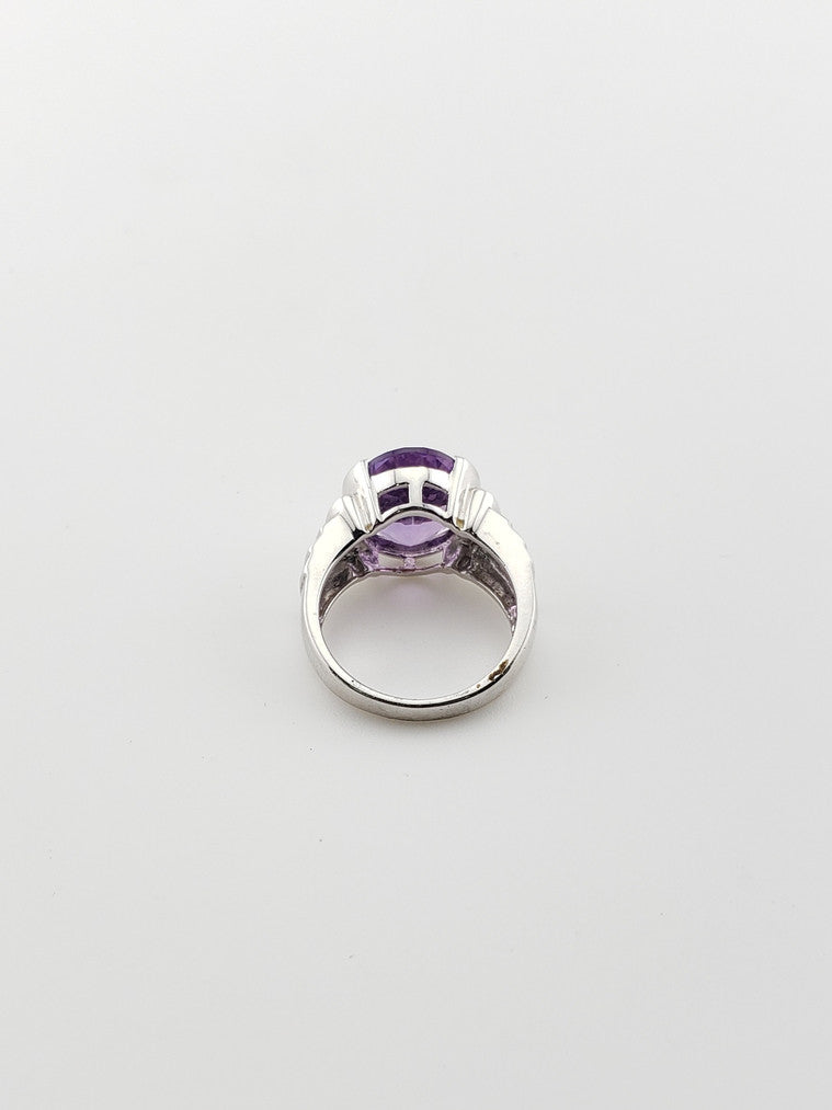 Half Bezel Amethyst Ring