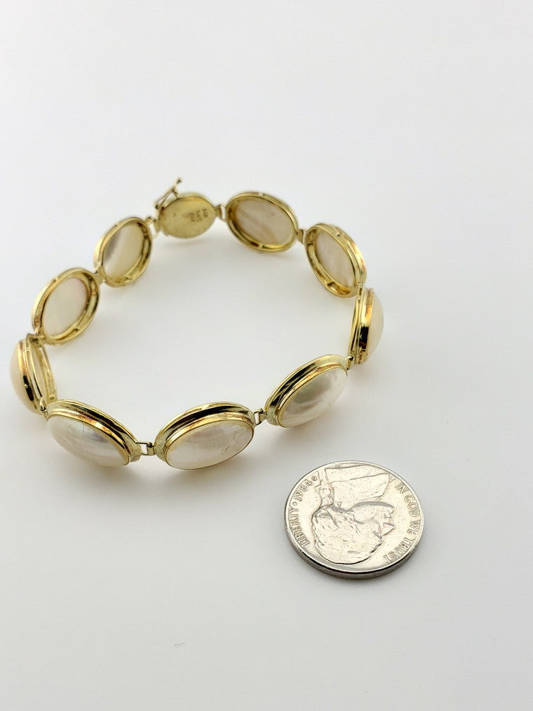 Oval Pearl Bracelet