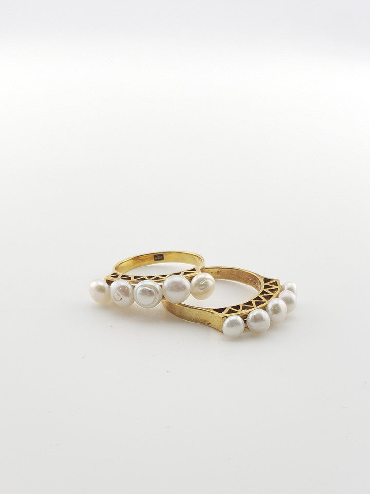 14k Pearl Row Ring