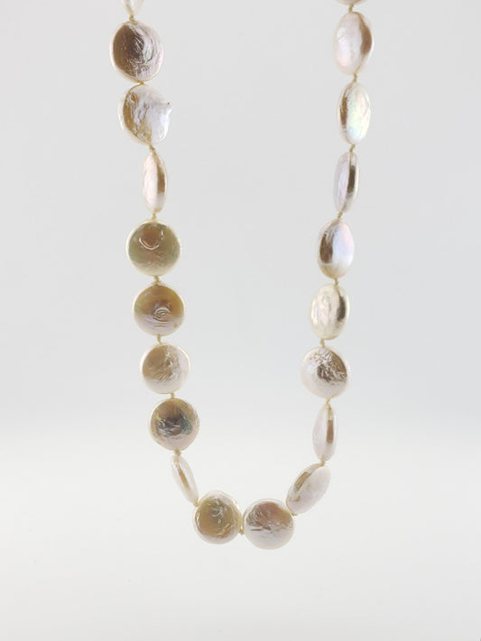 Pearl Strand #60 White Coin