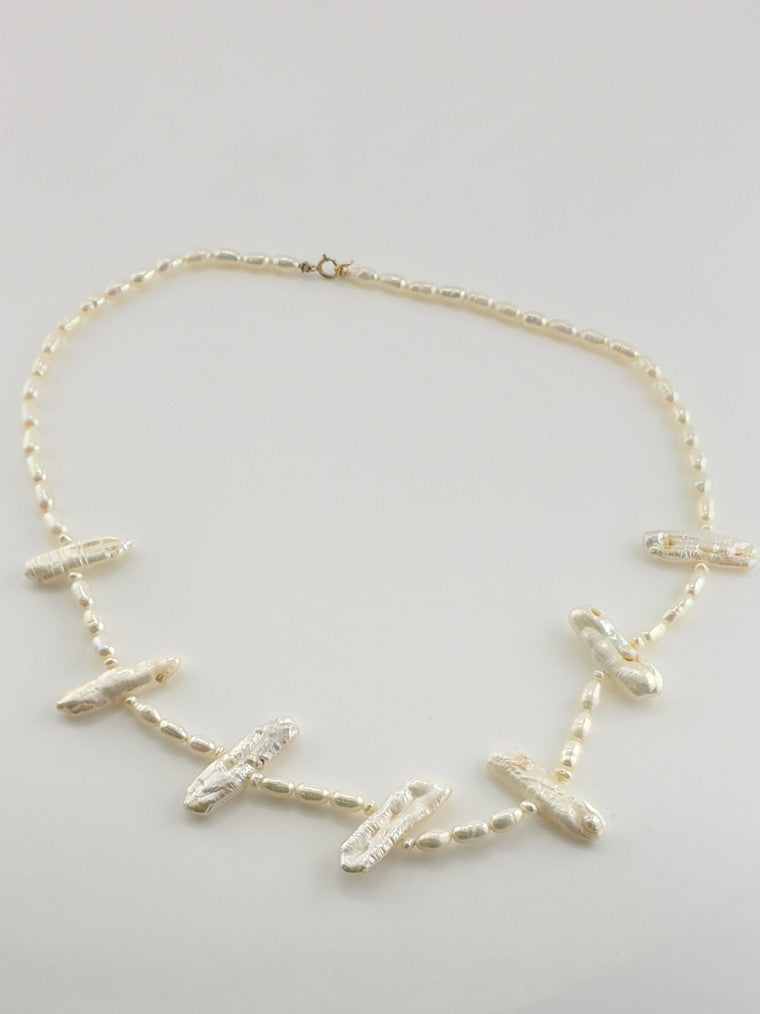 Pearl Strand #22 - Finger Pearl