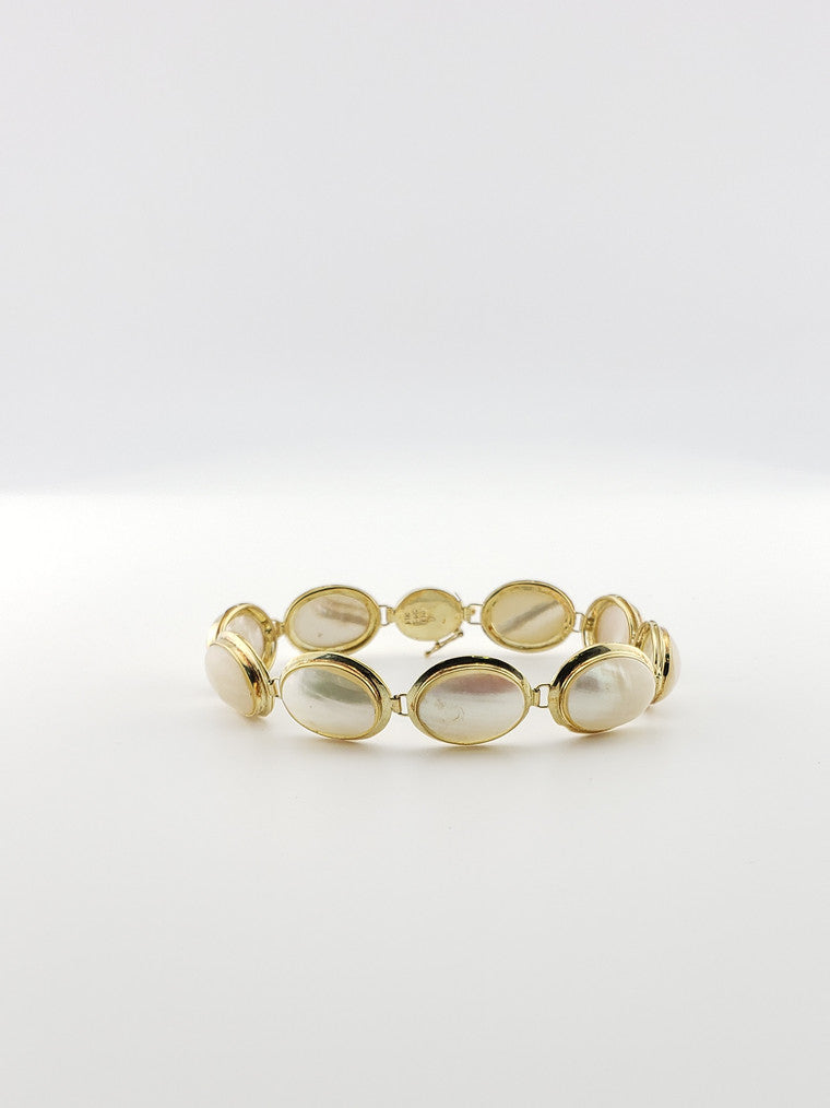 Oval Pearl Bracelet