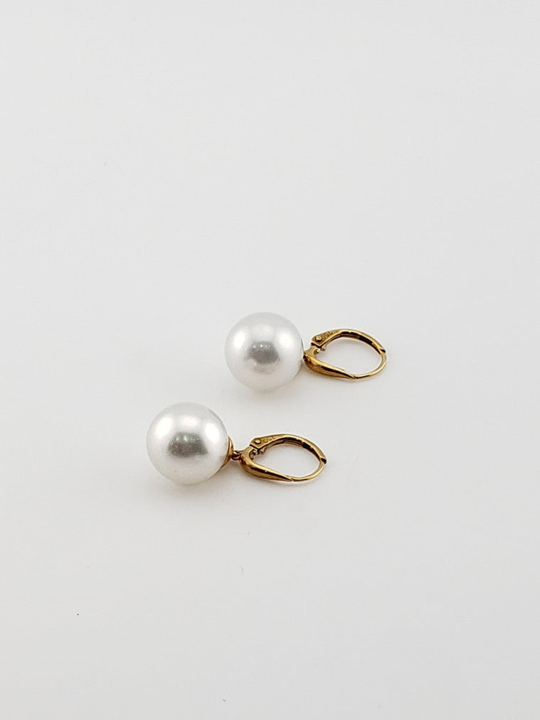 Dangle Pearl Earrings