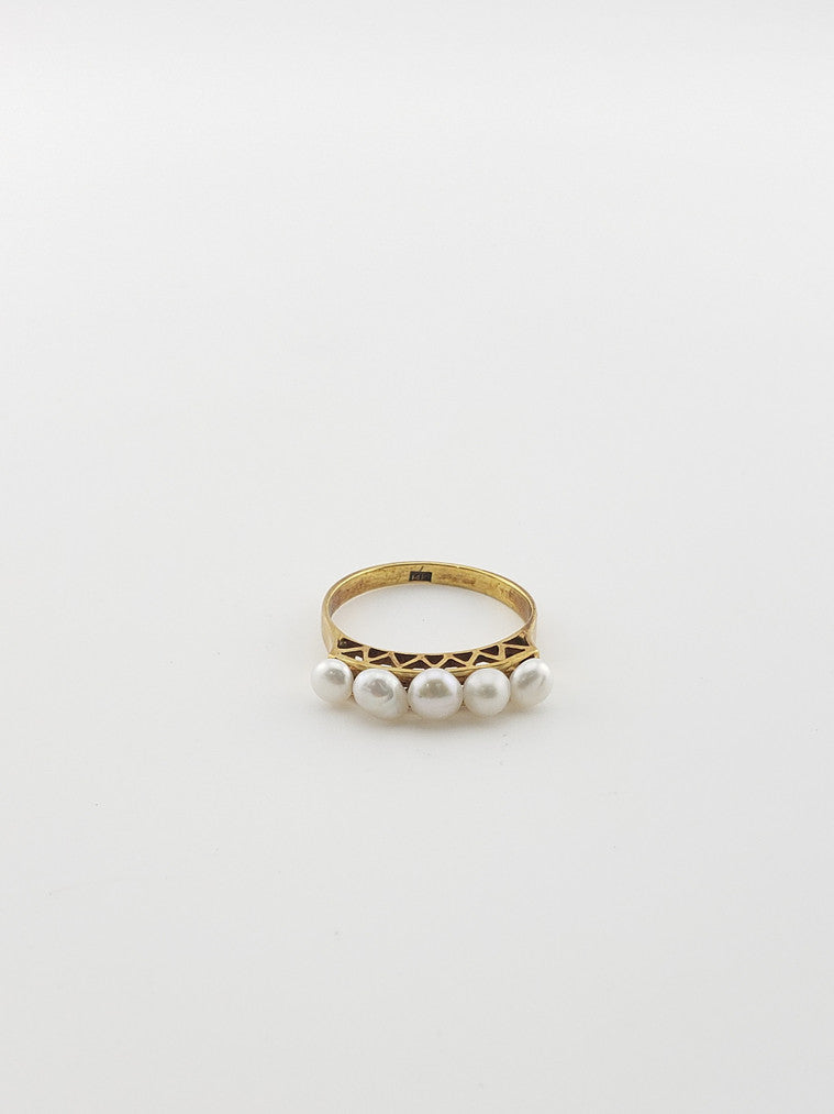 14k Pearl Row Ring