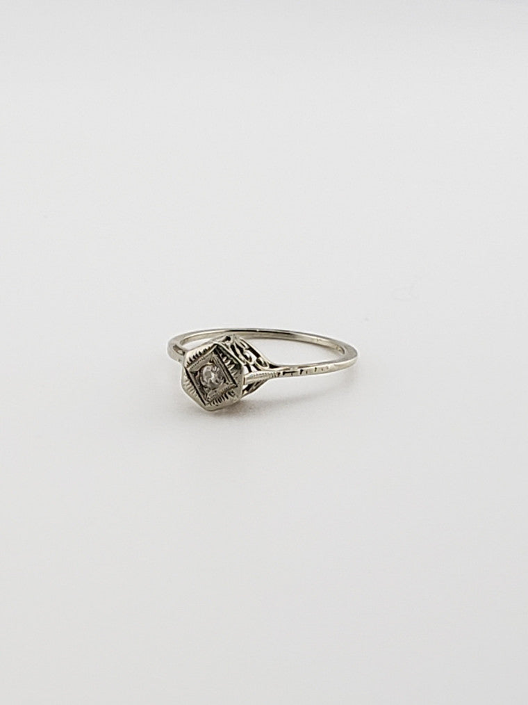 Filigree Diamond Solitaire
