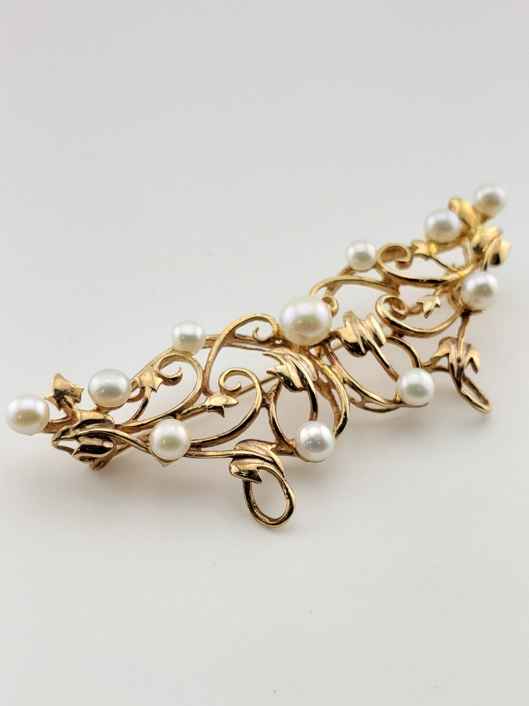 Pearl and Leaf Brooch