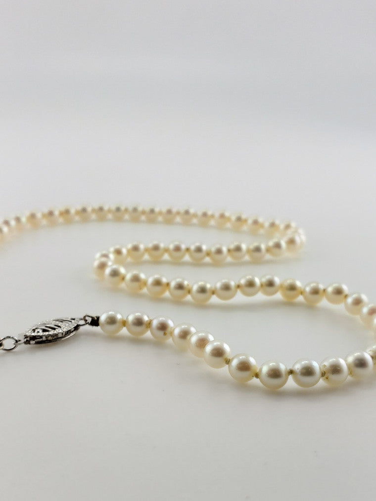Pearl Strand #8 - Round 4.4mm