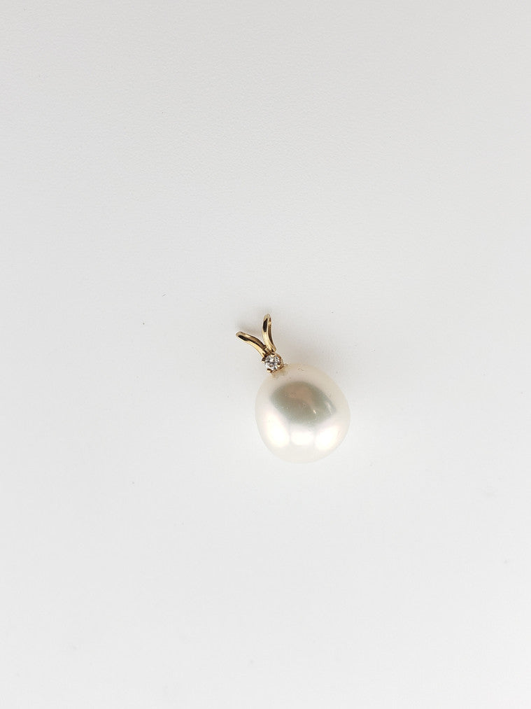 Pearl "Egg" Enhancer Pendant