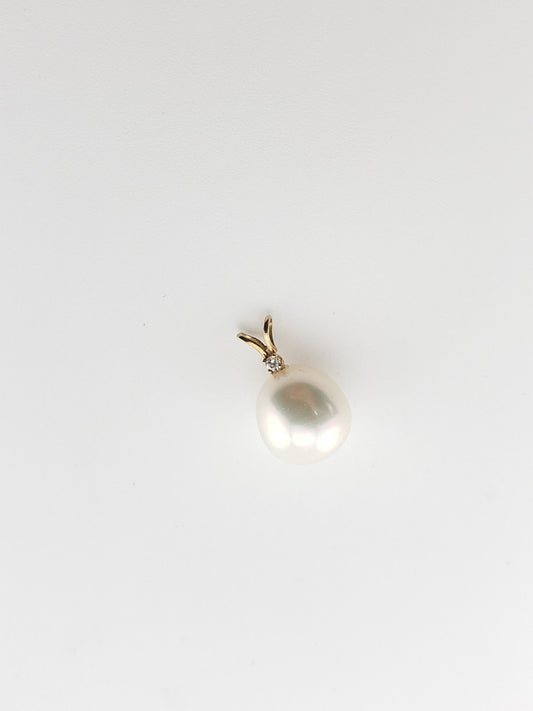 Pearl "Egg" Enhancer Pendant