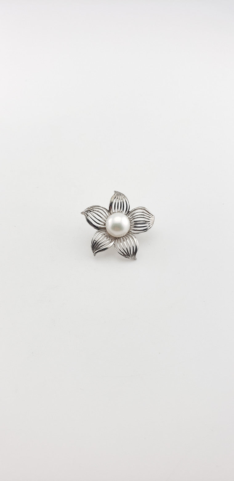 Silver Flower Pendant