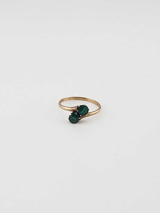 2 Emerald Stone Ring