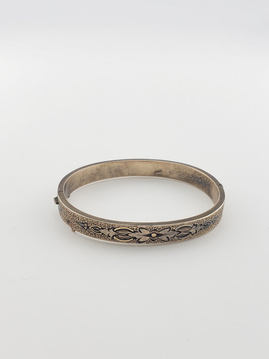 14k Victorian Baby Bangle
