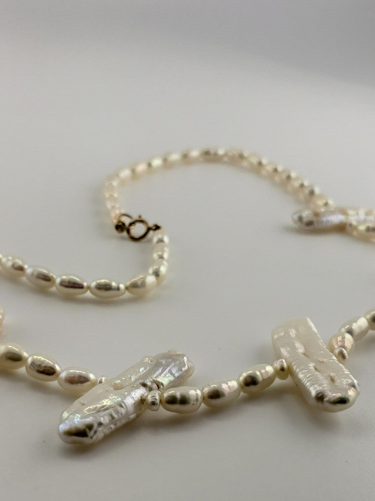 Pearl Strand #22 - Finger Pearl