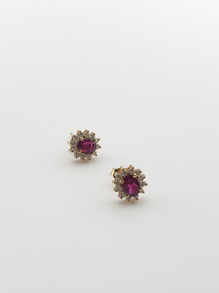 Oval Ruby Diamond Halo