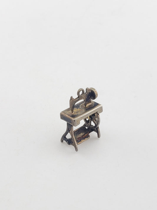 SS Sewing Machine Charm