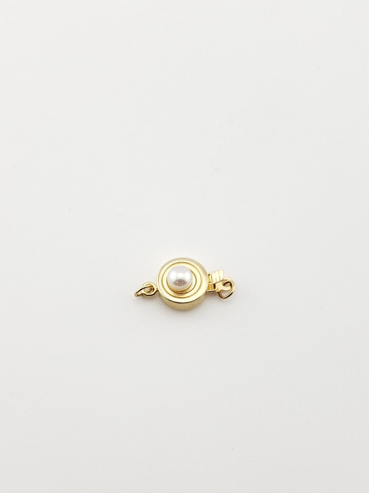 Small Pearl Clasp