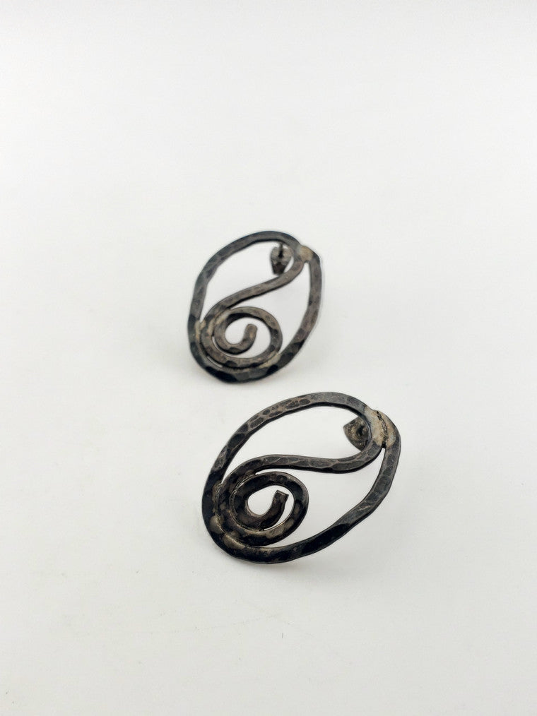 SS Hammered Oval Curl Earrings