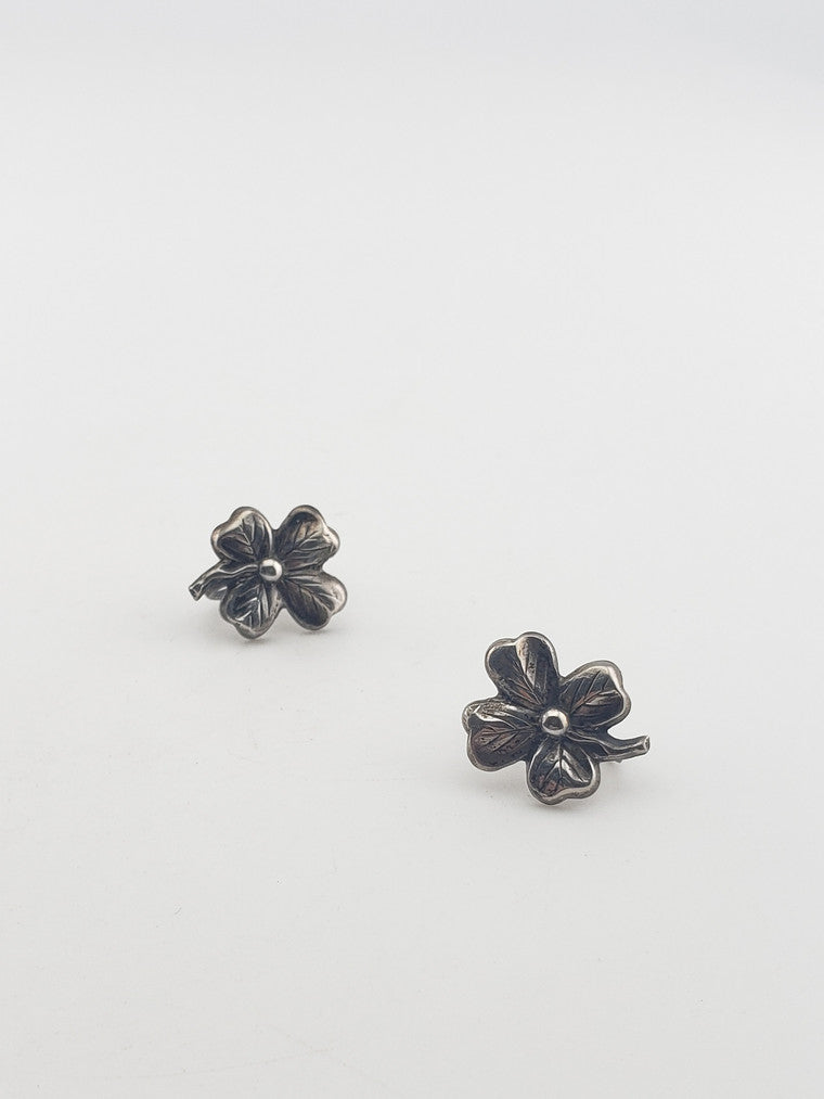SS Clover Leaf Screwback Earrings