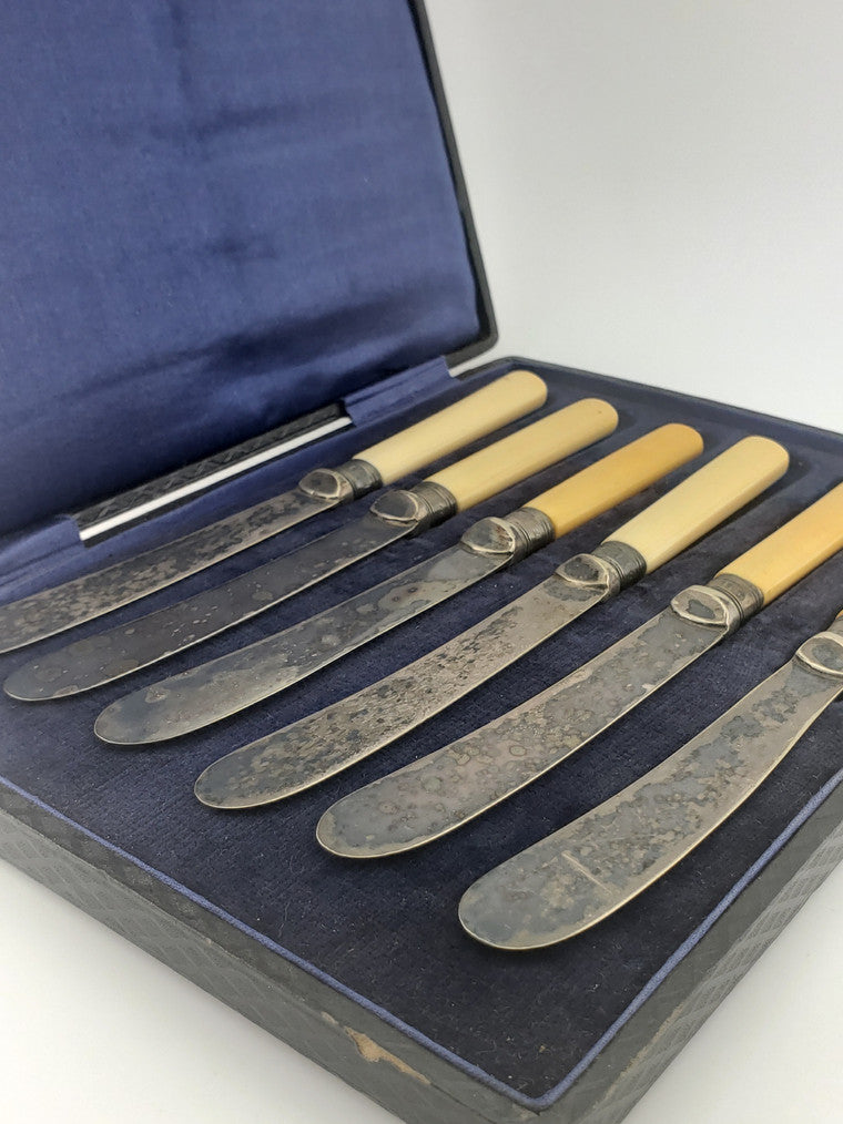 Sterling Bone Knife Set
