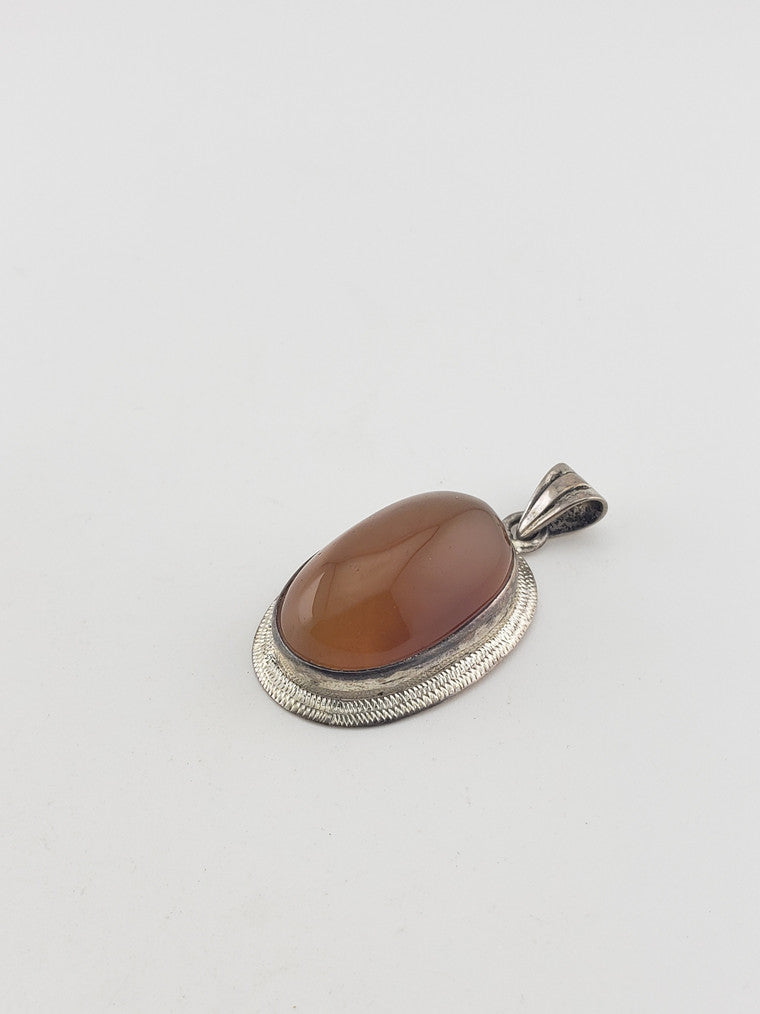 SS Oval Carnelian Pendant