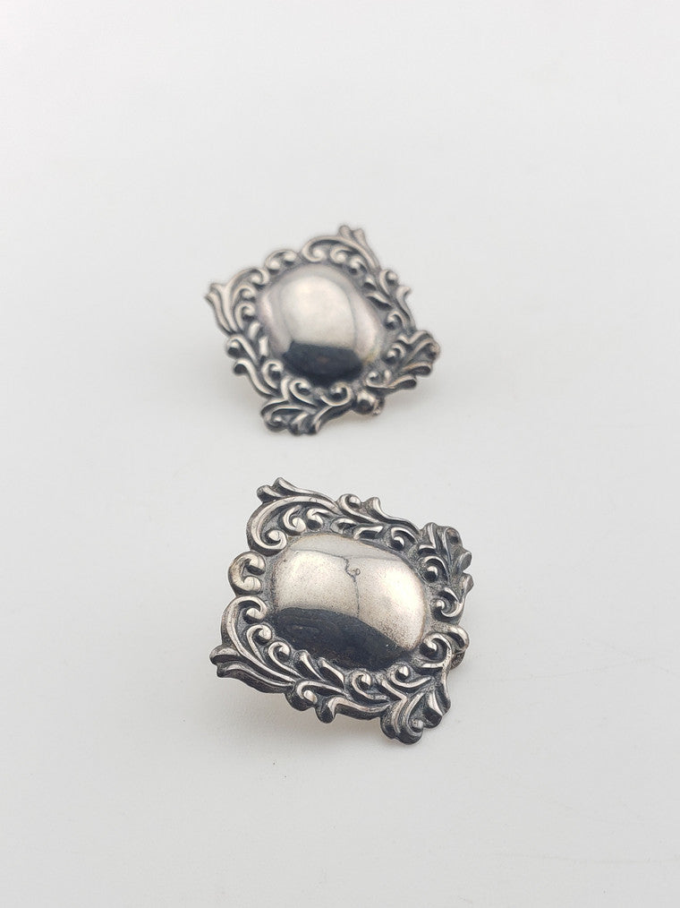 Small SS Victorian Style Earrings