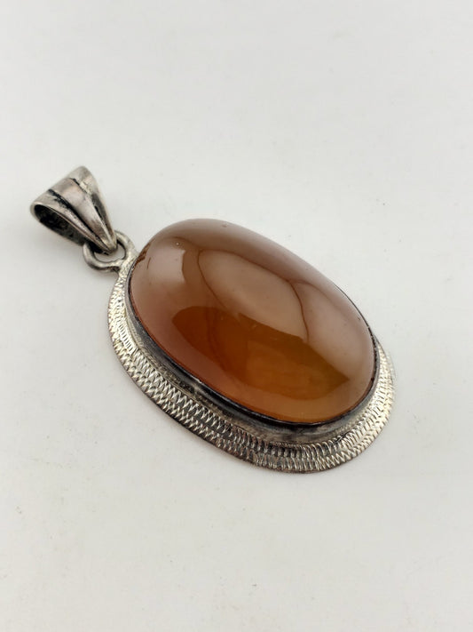 SS Oval Carnelian Pendant