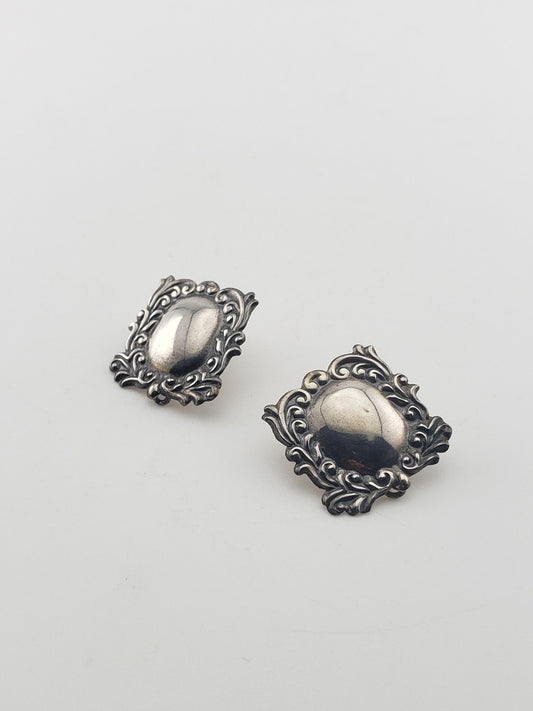Small SS Victorian Style Earrings