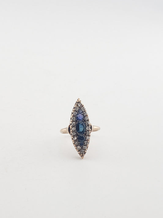Antique Sapphire & Diamond Ring
