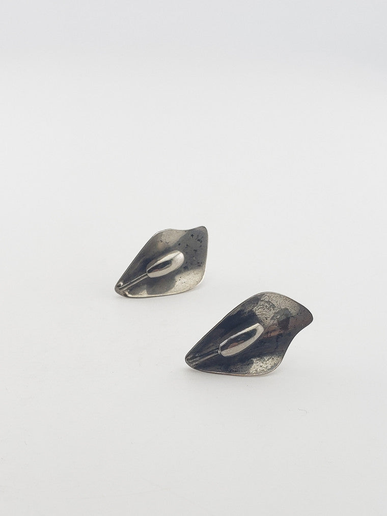 SS Retro Lily Earrings