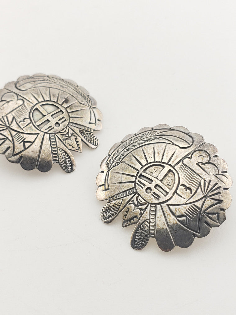 SS “Good Luck” Symbol Earrings