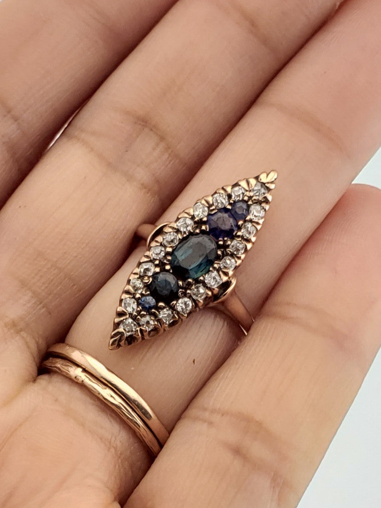 Antique Sapphire & Diamond Ring