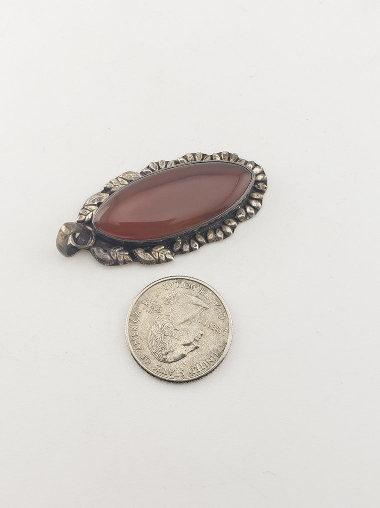SS Carnelian Leaf Frame Pendant