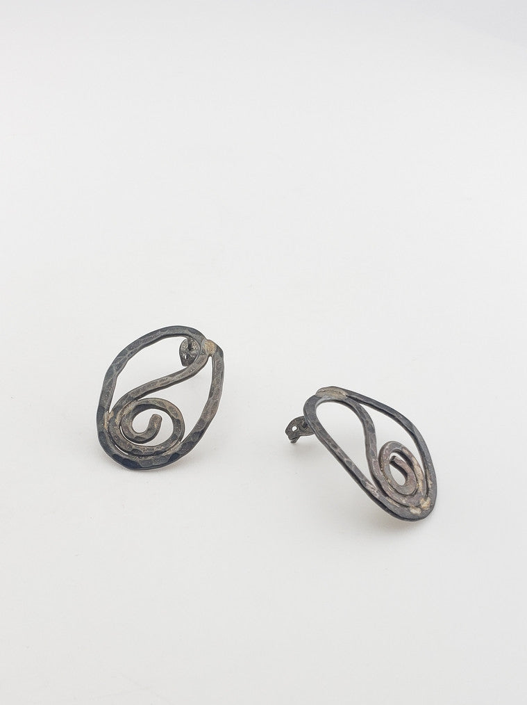 SS Hammered Oval Curl Earrings